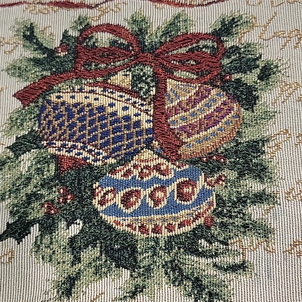 Vintage Set of 4 Tapestry Holiday Placemats        BinE